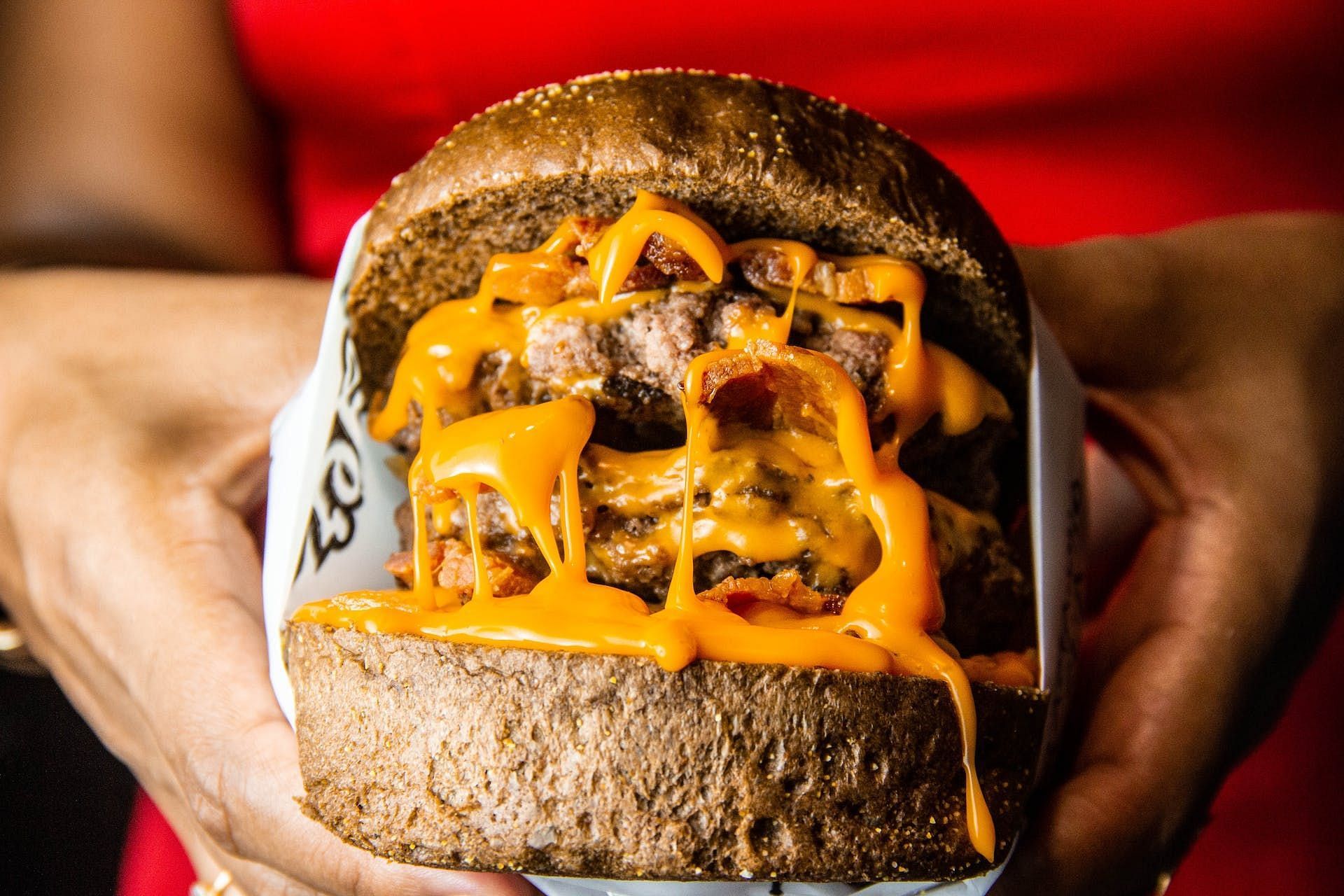 Too much food can cause stomach aches (Image via Pexels/Horizon Content)